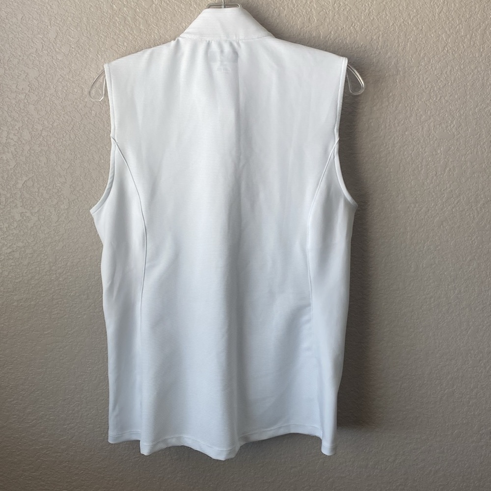 Greg Norman Women's Moisture Wicking Ribbed Golf Vest - Picture 2 of 5